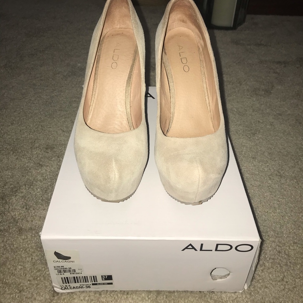 ALDO suede closed-toe wedges